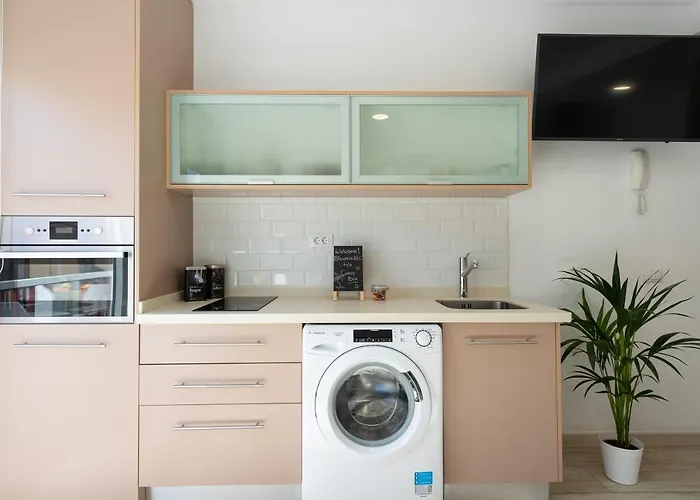 Апартаменти Candy Box Canteras *